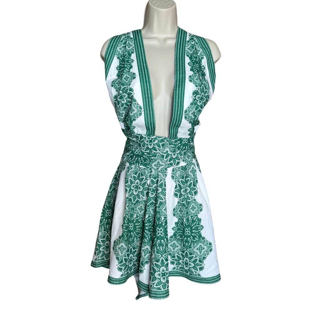 Cupshe Green White Crossover Halter Tie Romper XL NWT - Picture 1 of 6